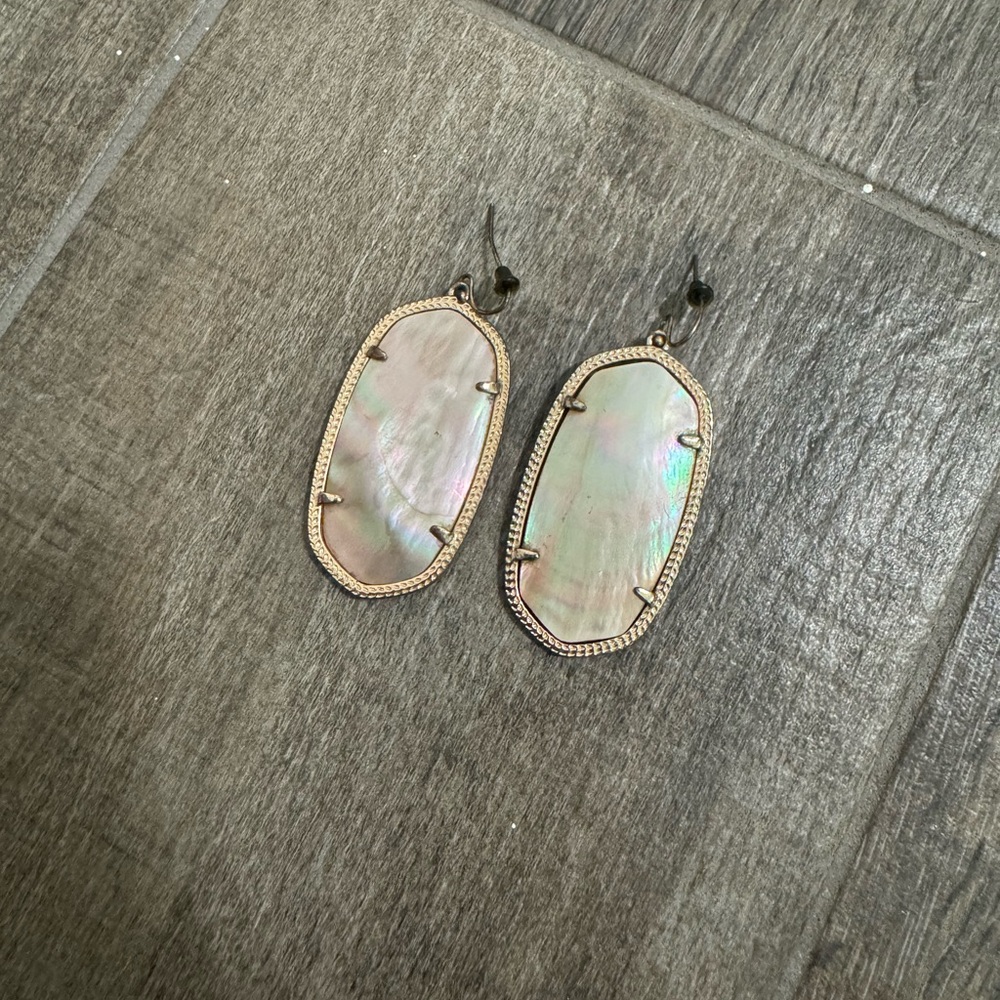 Kendra Scott Cream and Gold Earrings with Iridescent Stones